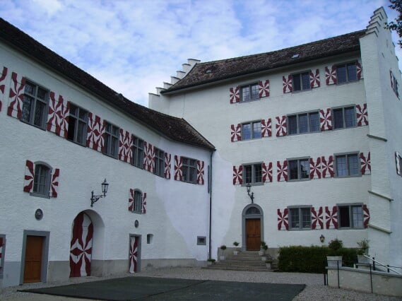 corti-referenzen-naturstein-schloss-schwandegg-4